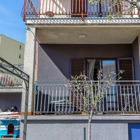 Miro アパート
